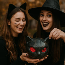 Lade das Bild in den Galerie-Viewer, Mystica – Die schwarze Wächterkatze aus Stein