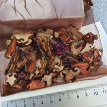 Lade das Bild in den Galerie-Viewer, Handgemachtes 3D Holz-Puzzle in Katzenform
