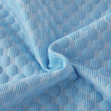 Lade das Bild in den Galerie-Viewer, DreamChill - der kühlende &amp; hautschonende Kissenbezug - das Original
